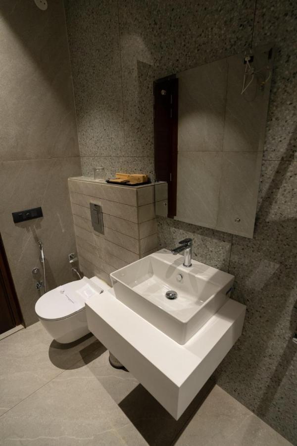 Hotel Smily Ludhiana Zewnętrze zdjęcie