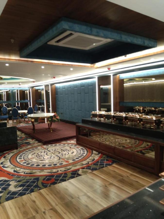 Hotel Smily Ludhiana Zewnętrze zdjęcie